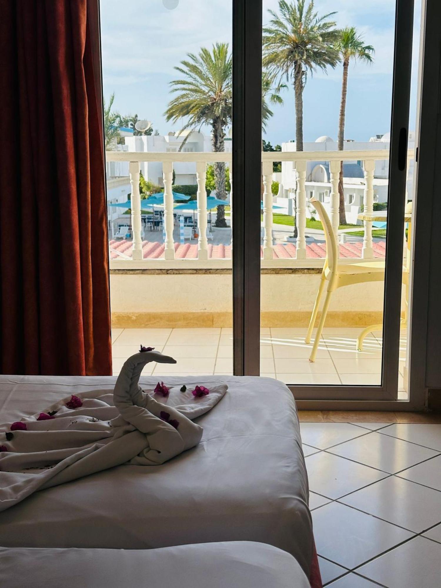 Hotel Best Beach- Family Only Chott Meriem Exterior photo